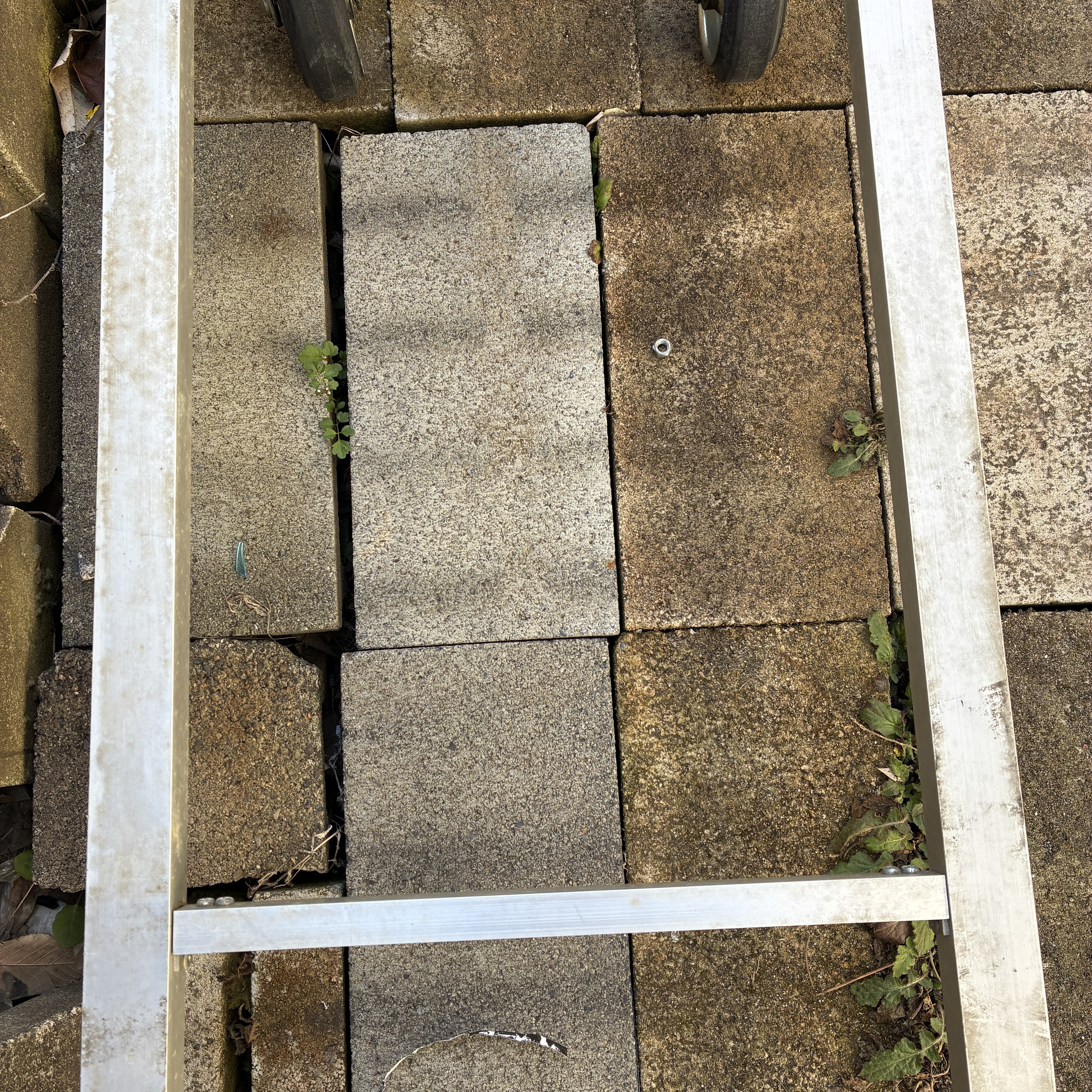 アルミキャスター棺台 ② - 画像 (8)