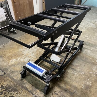 AUDEN製充電式電動棺リフター140